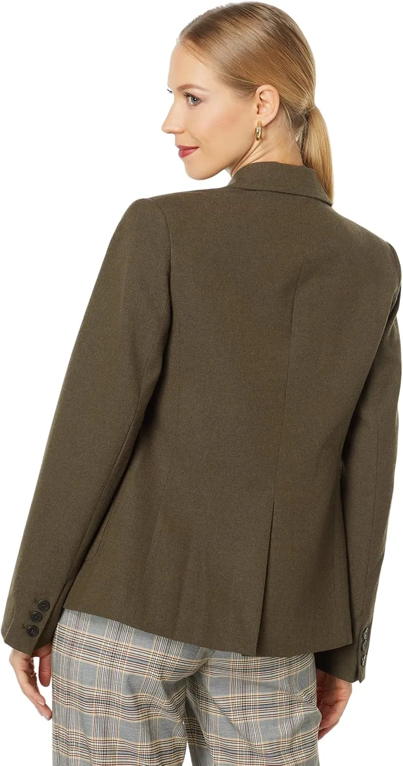 BCBGMAXAZRIA Women's Relaxed Single Breasted Blazer Long Sleeve Button Front Peak Lapel Jacket
