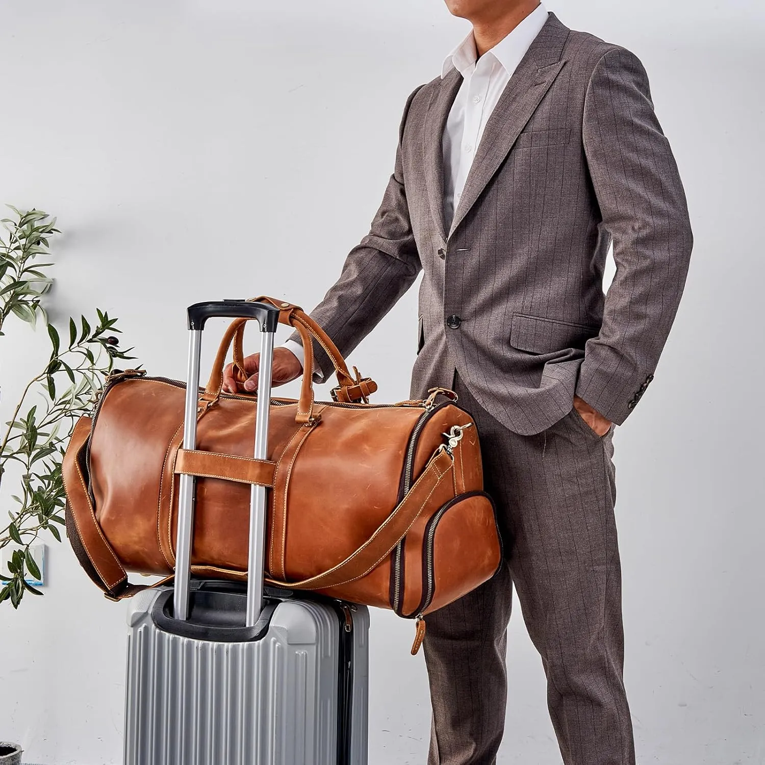 Genuine Leather Convertible Garment Bag with Shoes Compartmen Customized Full Grain Leather Carry on Duffle Bag for Men Women Weekender Hanging Business Suitcase for Travel Suit
