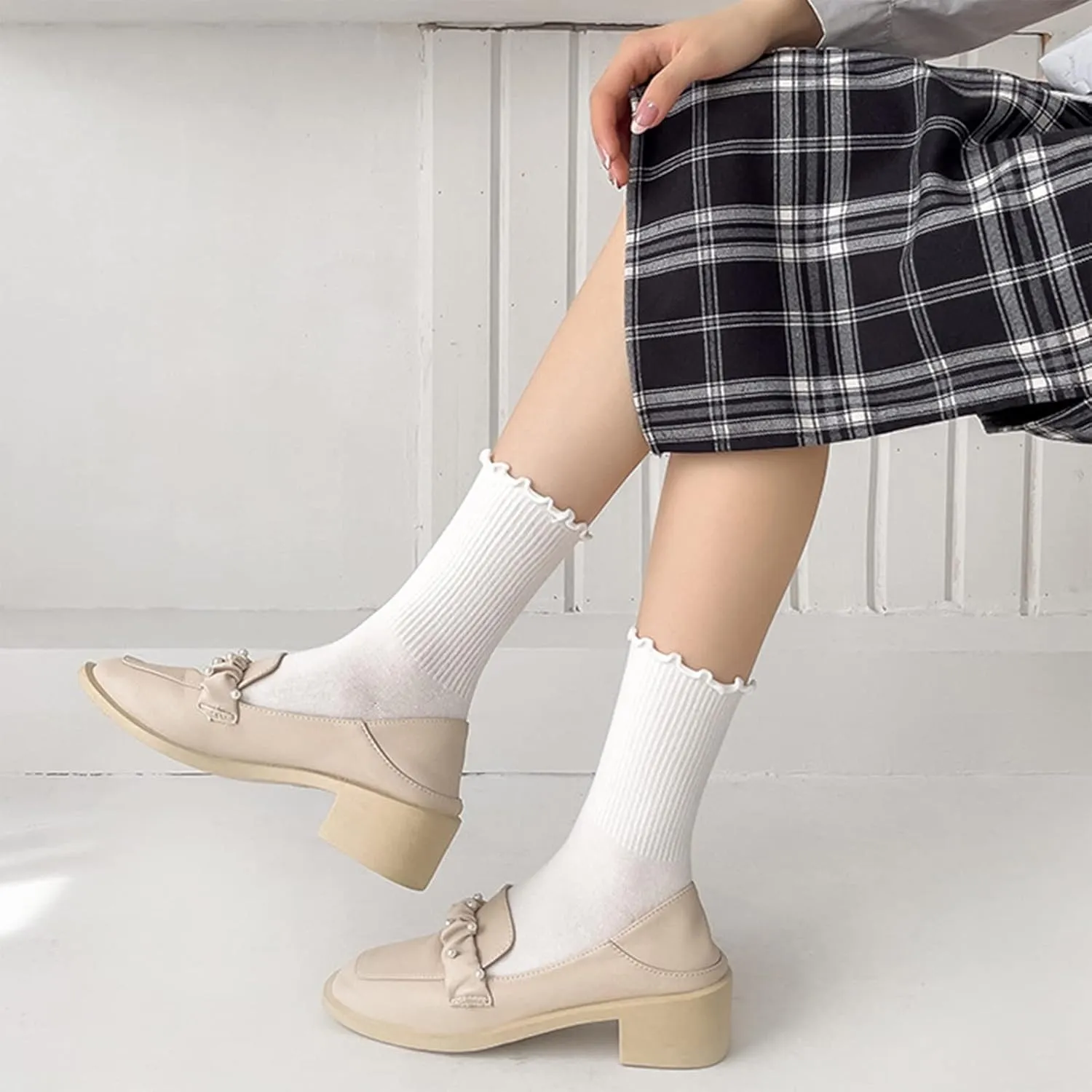 GuaziV Women's Ruffle Socks, Womens Fun Novelty Crew Colorful Fashion Casual Socks
