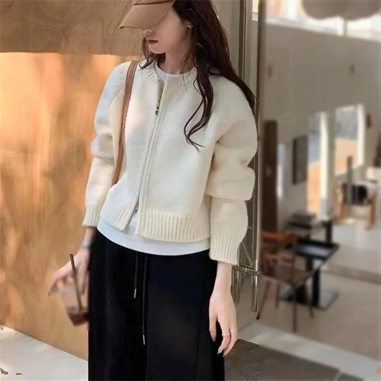 Knitted Cardigan Women's Round Neck Cashmere Sweater Coat Korean Fashion Soft Slim Fit Jacket