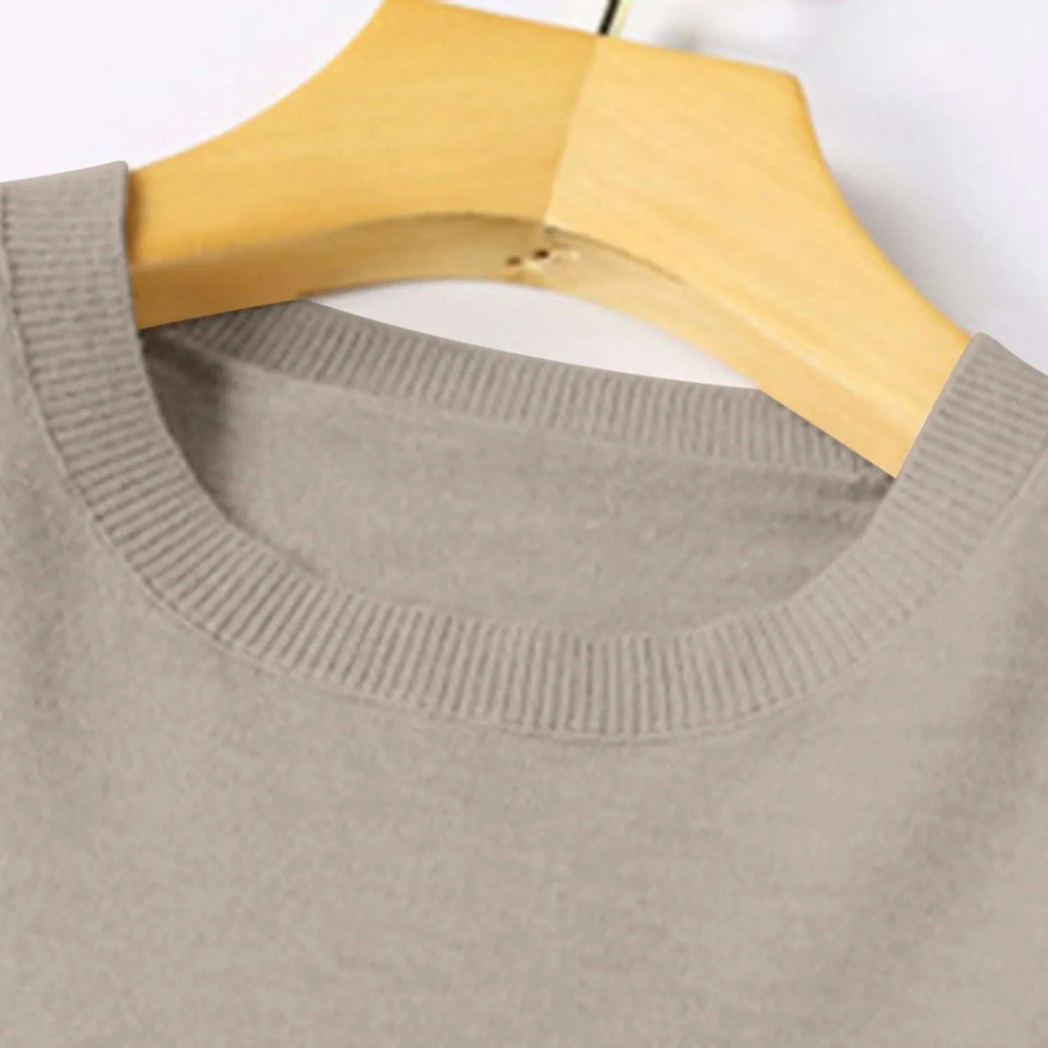Sweaters for Women Trendy Crewneck Knit Long Sleeve Sweater Loose Fit Casual Solid Warm Soft Pullover Winter Tops