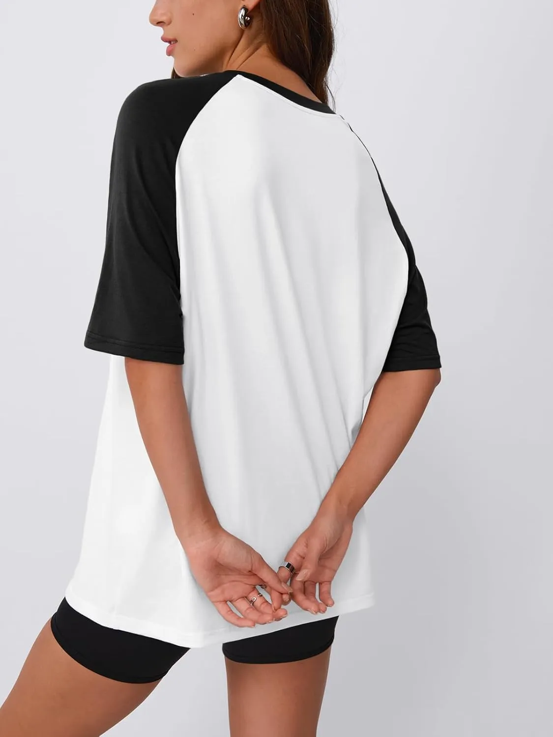 Trendy Queen Oversized Short Sleeve T Shirts for Women Workout Casual Summer Tops Loose Fit Cute Basic Tees