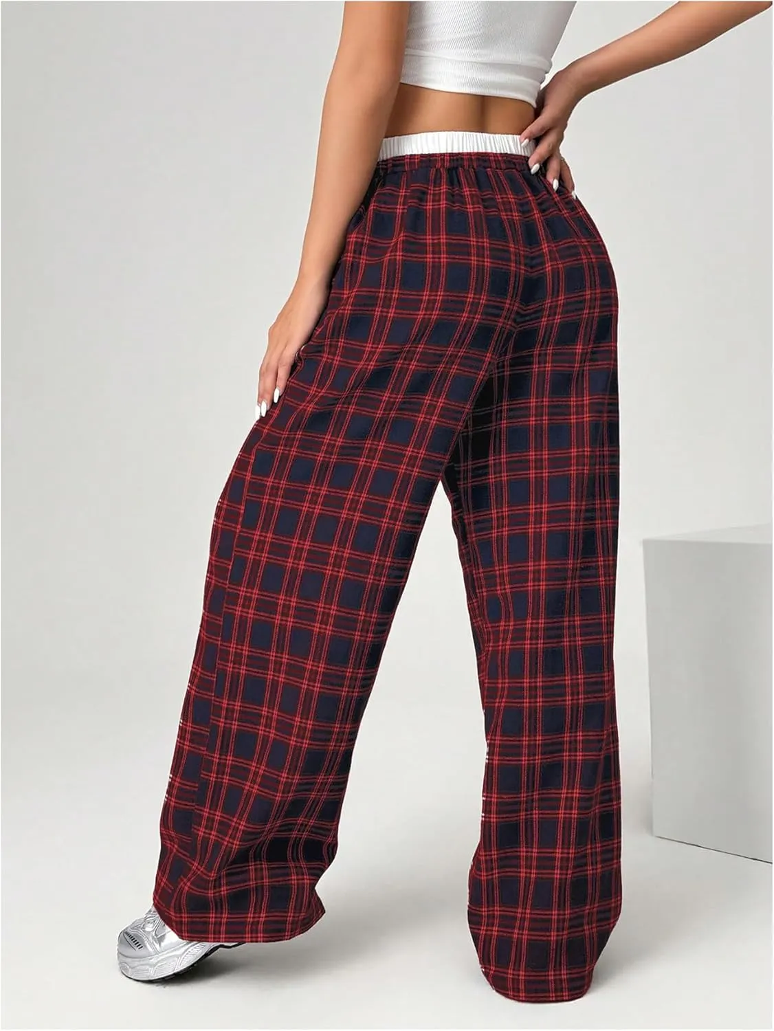 Verdusa Women's Y2k Plaid Low Waist Pants Straight Leg Loose Fit Trouser with Pocket