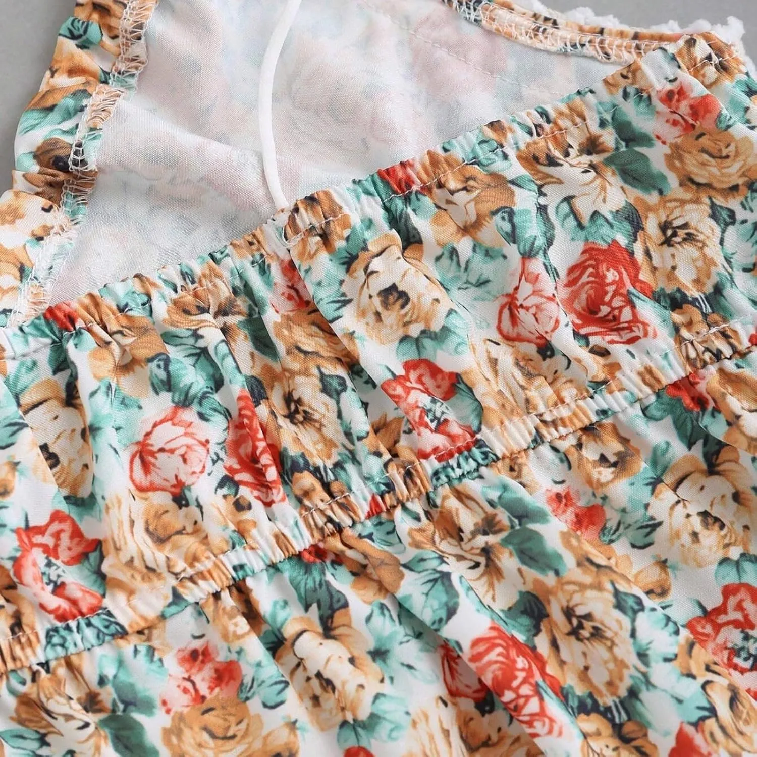 Women Y2K Coquette Floral Print Tie Front Crop Cami Top Spaghetti Strap V Neck Slim Fit Ruffle Hem Cropped Tank