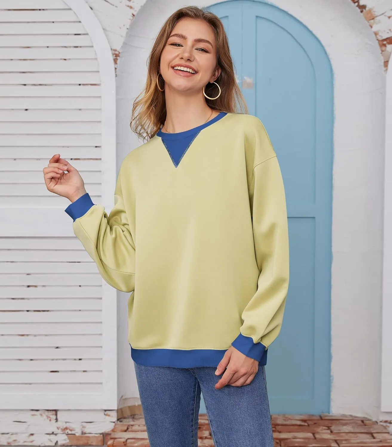 Womens Long Sleeve Color Block Sweatshirts Y2K Crew Neck Oversized Pullover Fall Sweaters Tops with Two Pockets